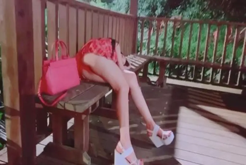 失戀酒醉被⋯誤認對方是前男友！泥醉下跟著陌生男子去旅館被玩弄爽幹一番?‼️