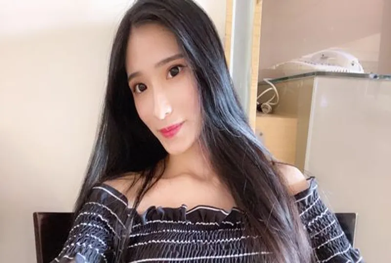 第一次外約！！就遇到20歲大屌小帥哥❤️ 要走的時還要我吸完鳥鳥才能走