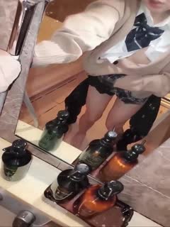 学生妹下海男友对着镜子后入抽插